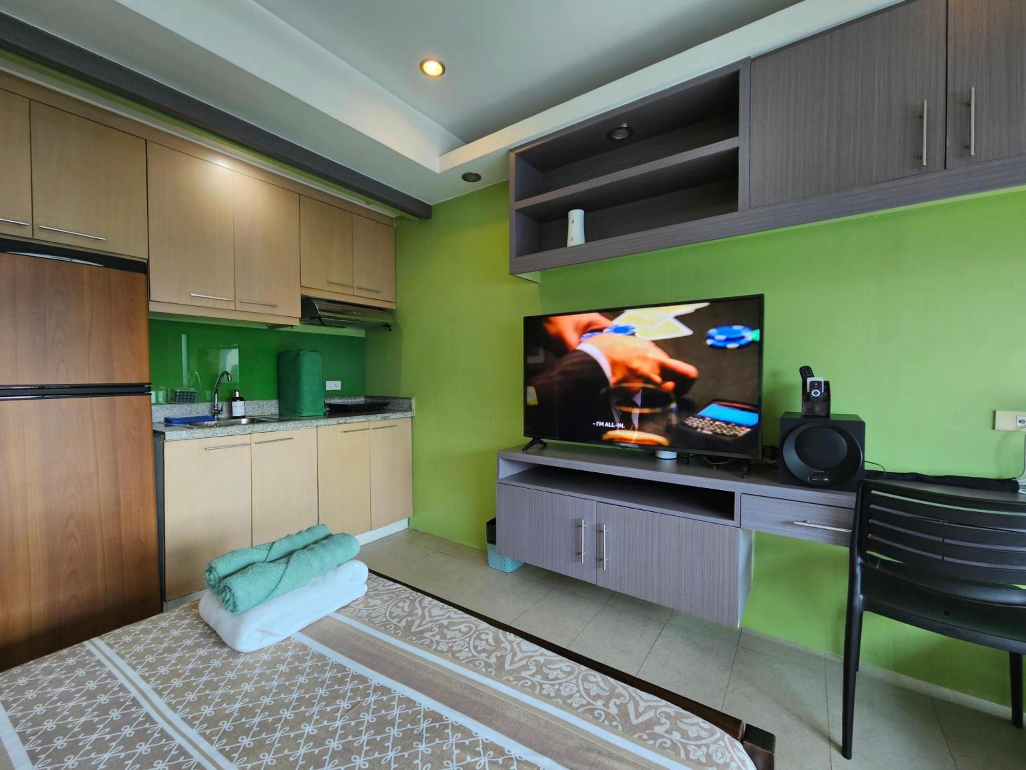 Spacious Studios Mandaluyong Exterior photo
